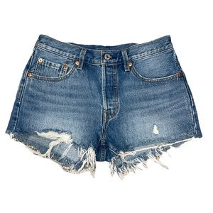 LEVI • 501 Denim Shorts